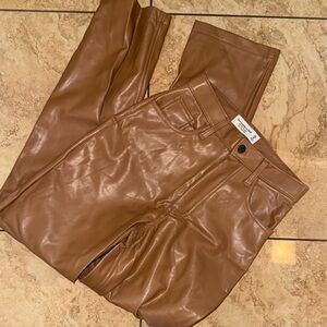 Abercrombie & Fitch The 90s Straight Ultra Faux Leather Pants